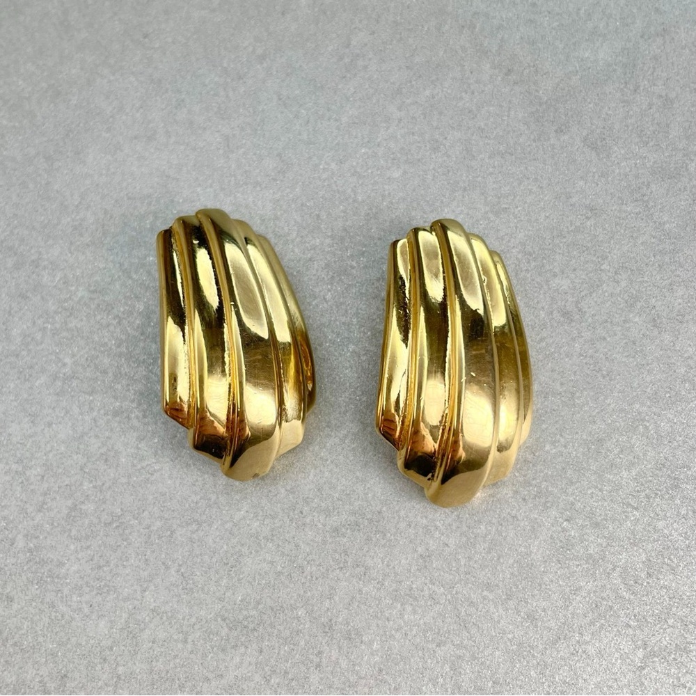Vintage PAOLO Earrings, Gold Tone Chunky Striped Pattern Long Clip On Earrings,